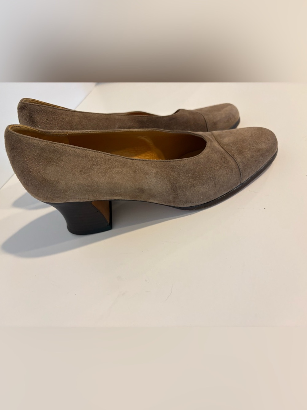 Cole Haan Classic Suede Pumps Size 8